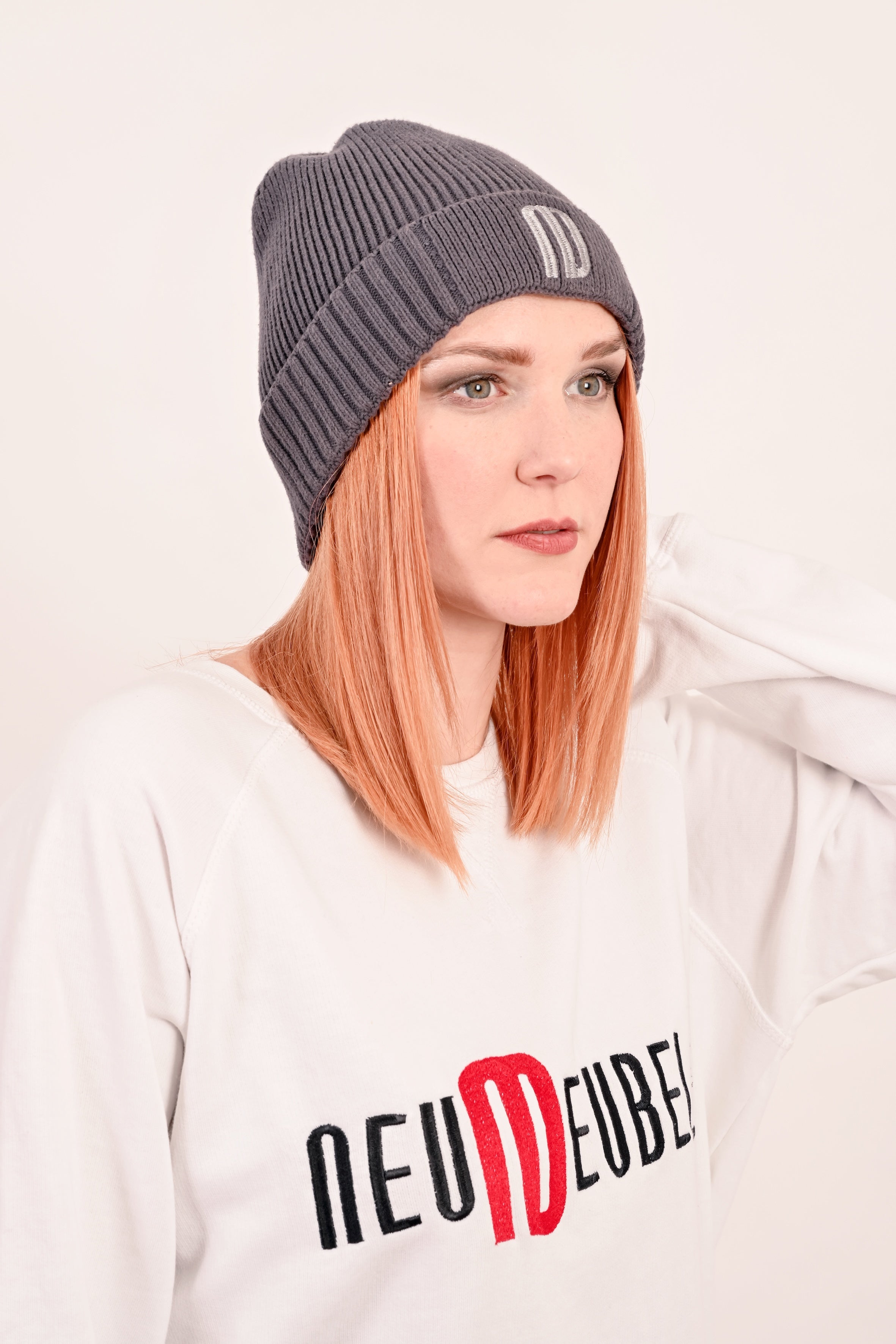 Beanie Stickerei Logo ND grey