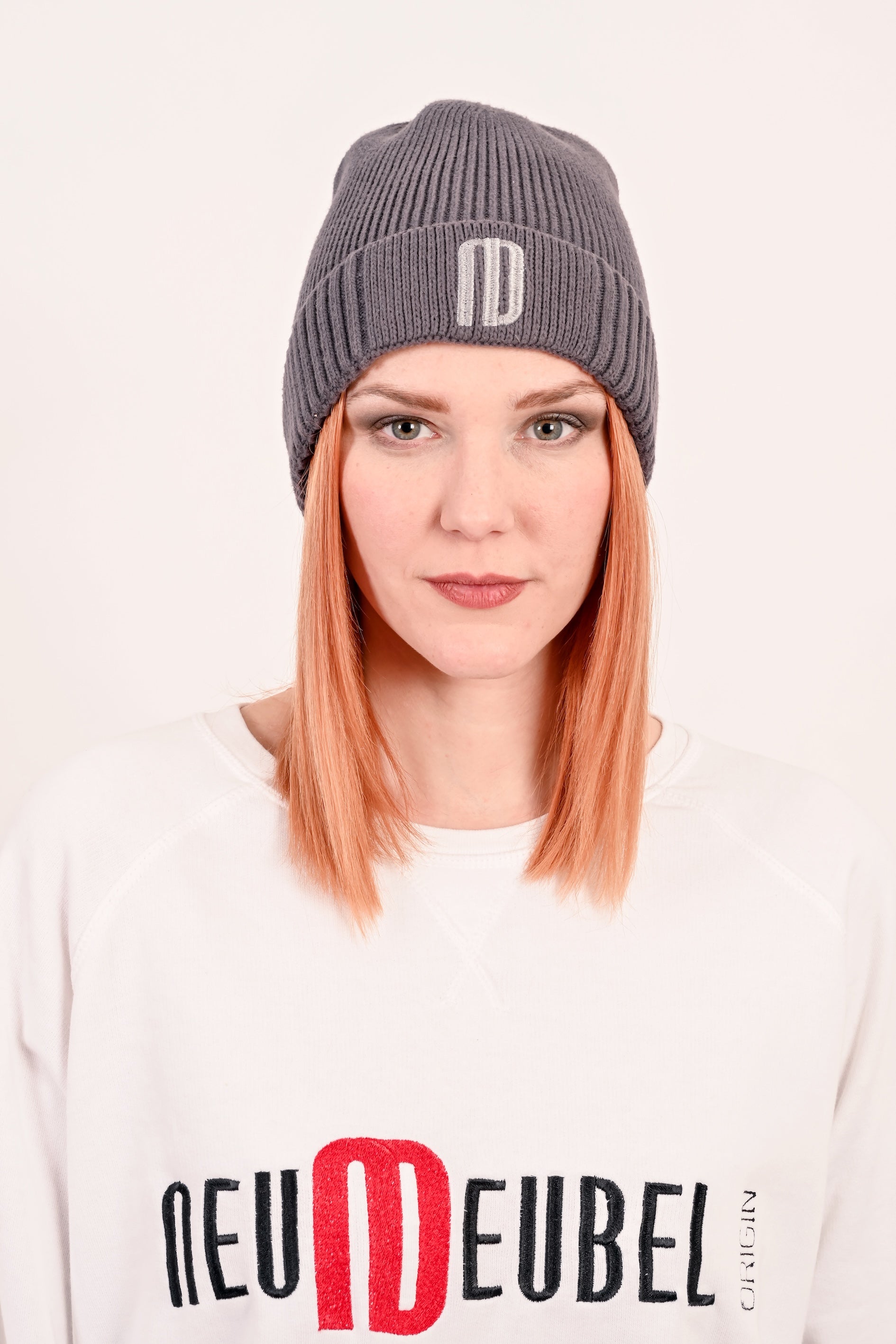 Beanie Stickerei Logo ND grey