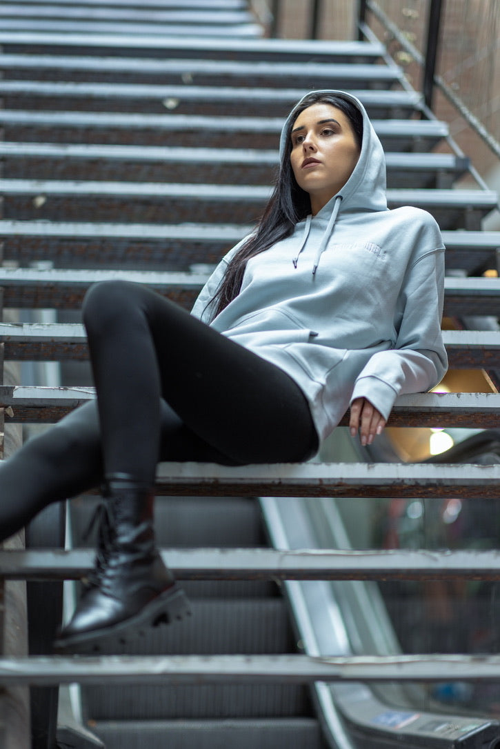 Hoodie Kapuze Stickerei ND und Courage hellblau * :)