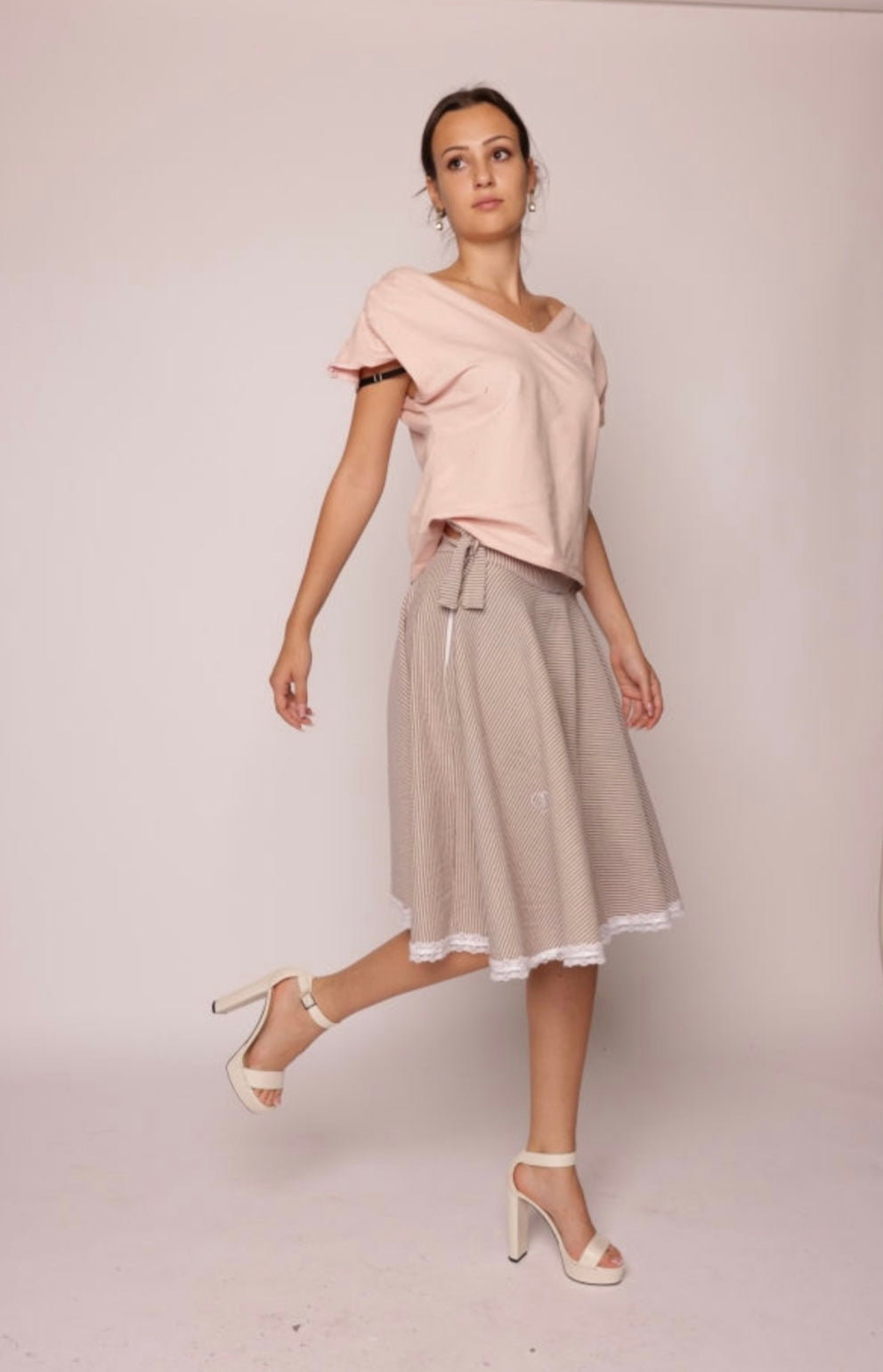 Tellerrock stripes Embroidery rose