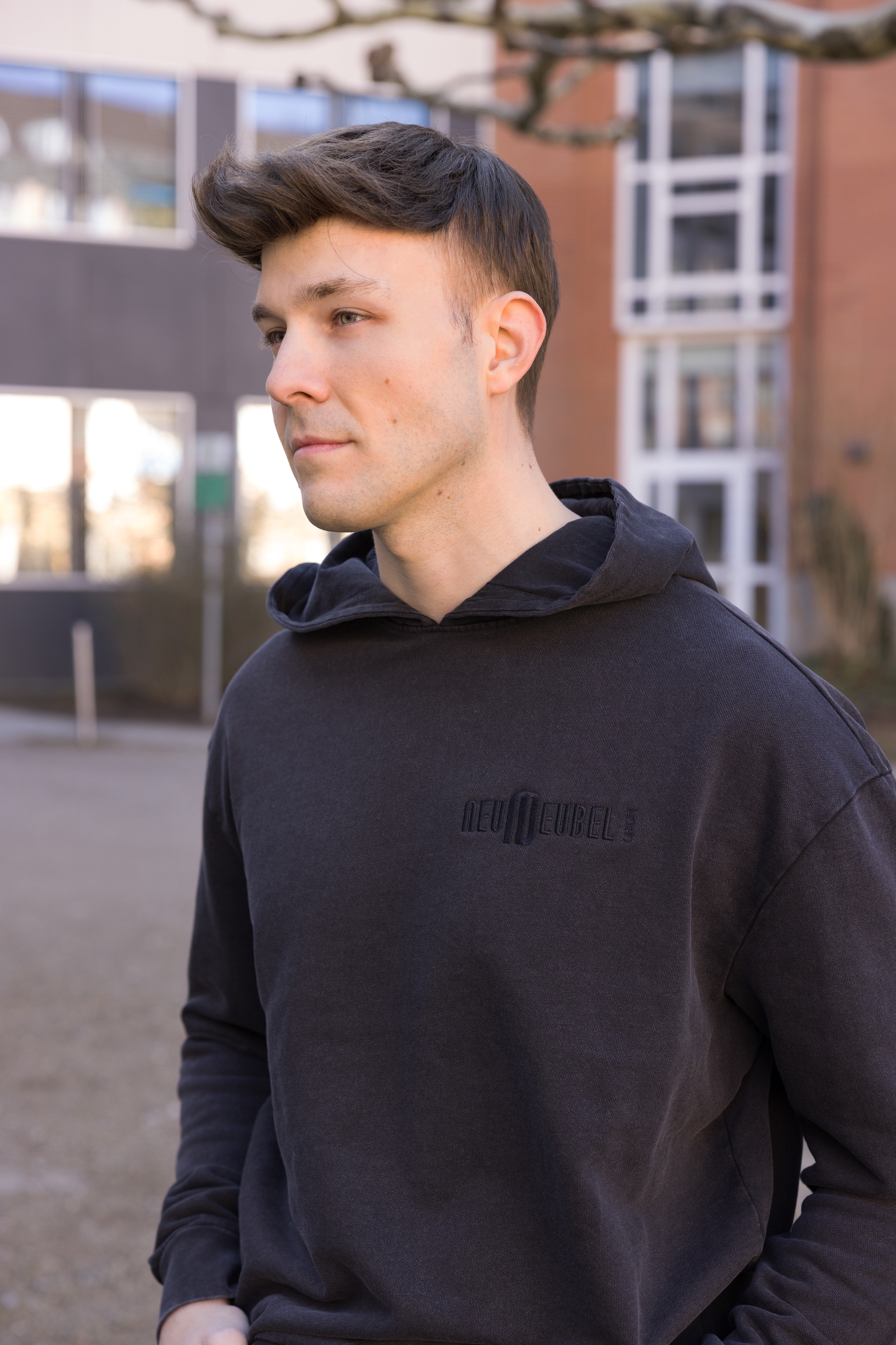 Hoodie mit Embroiderys Find your ID black * :)
