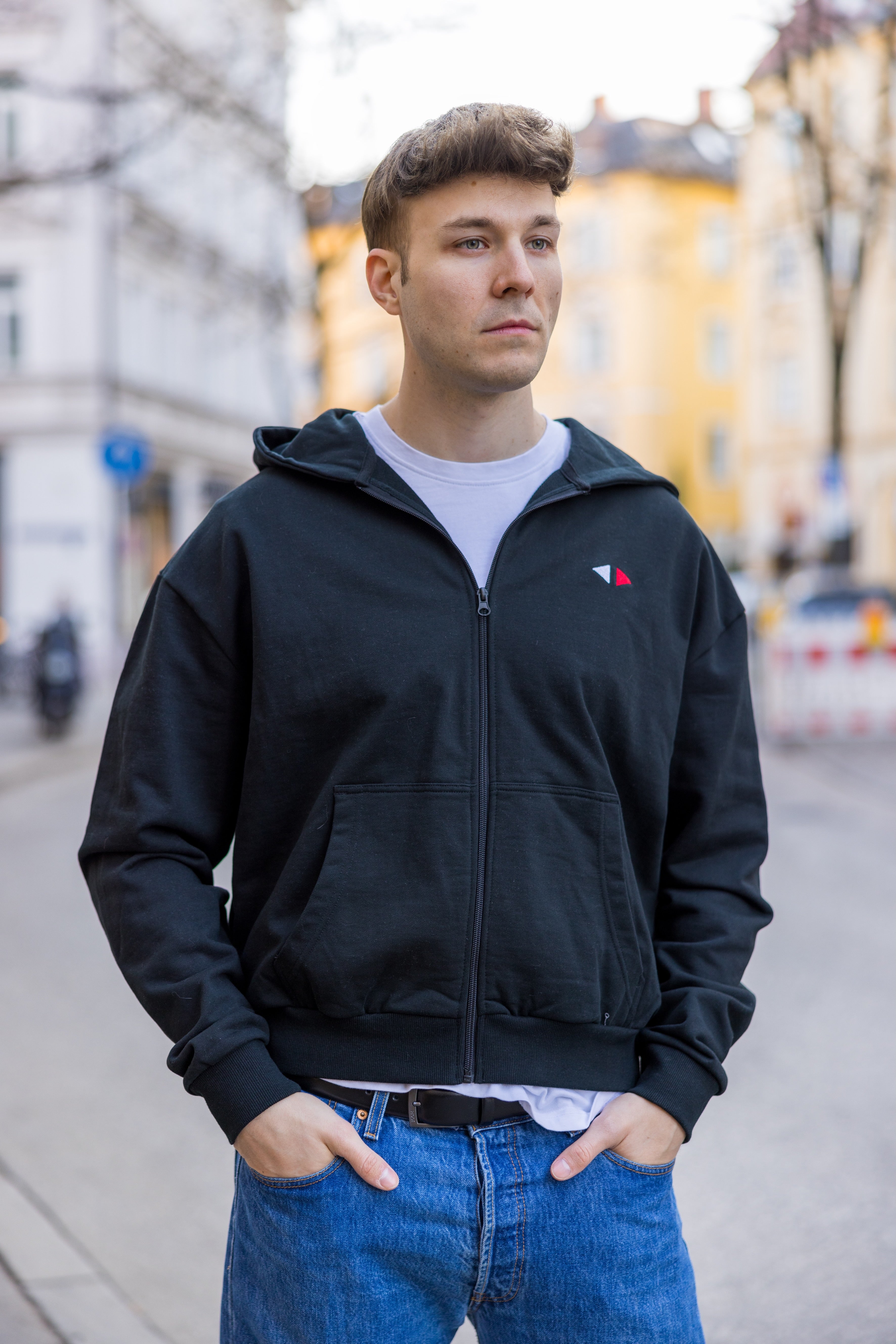 Zipper Jacke mit Logo Applikationen black * :)