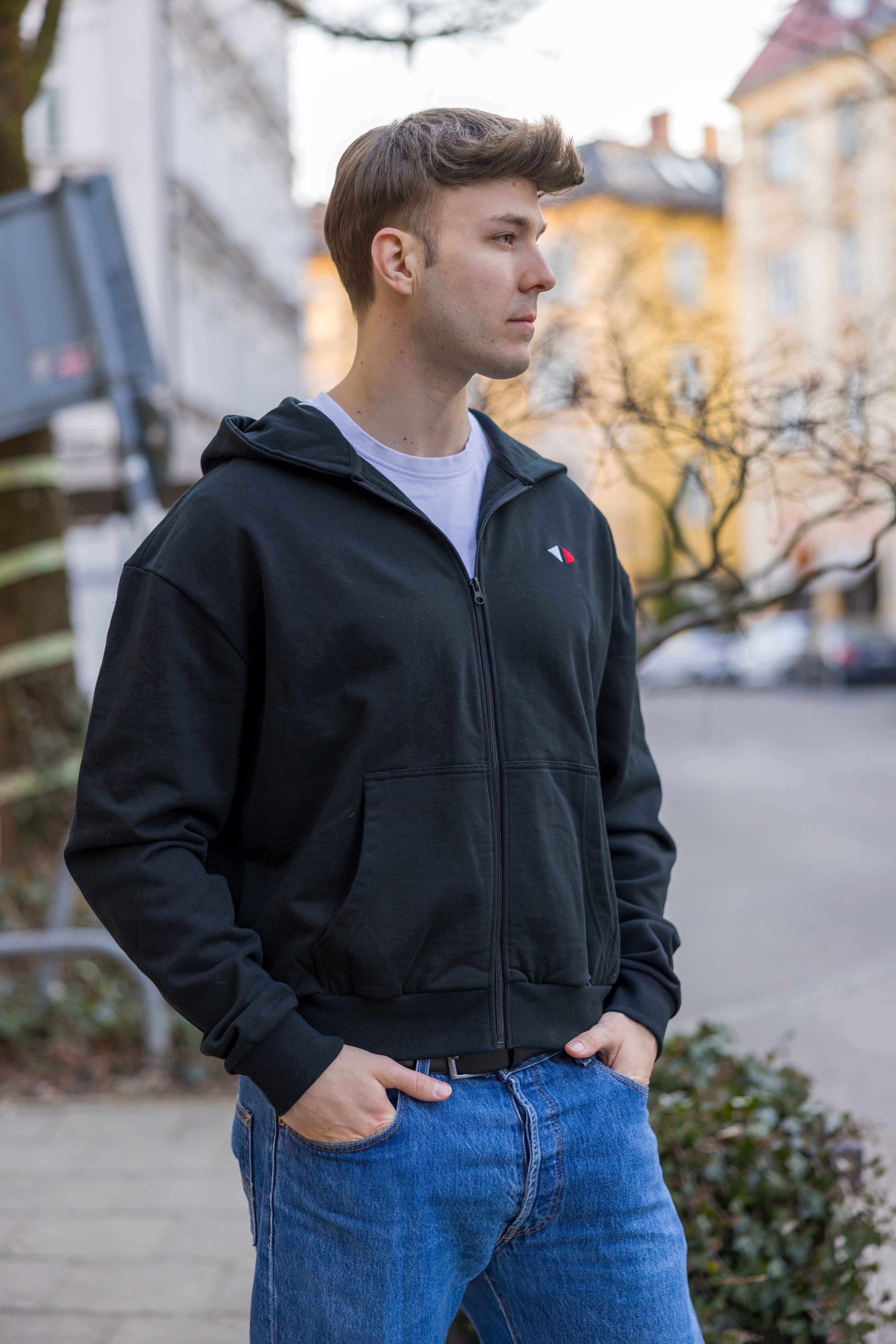 Zipper Jacke mit Logo Applikationen black * :)