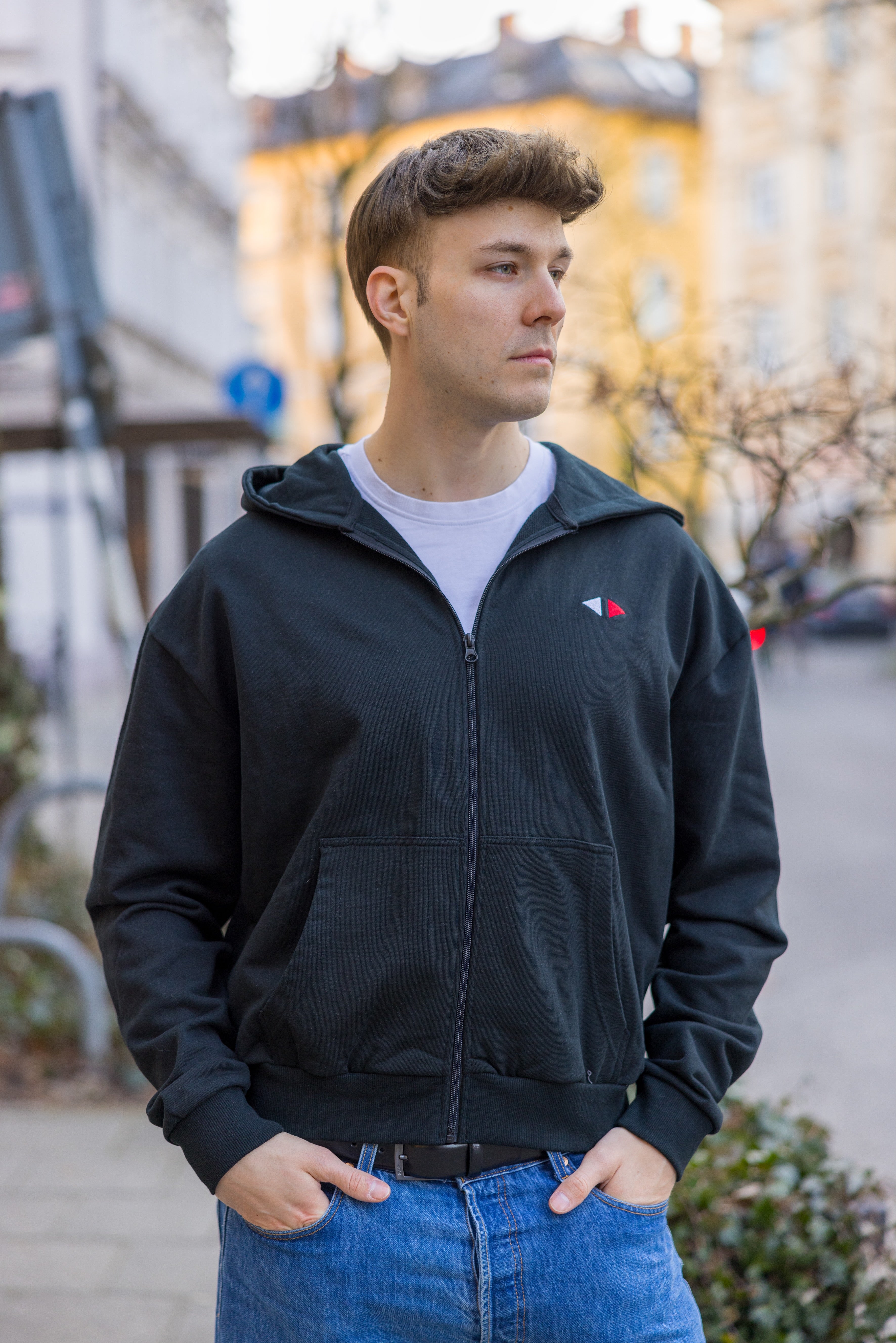 Zipper Jacke mit Logo Applikationen black * :)